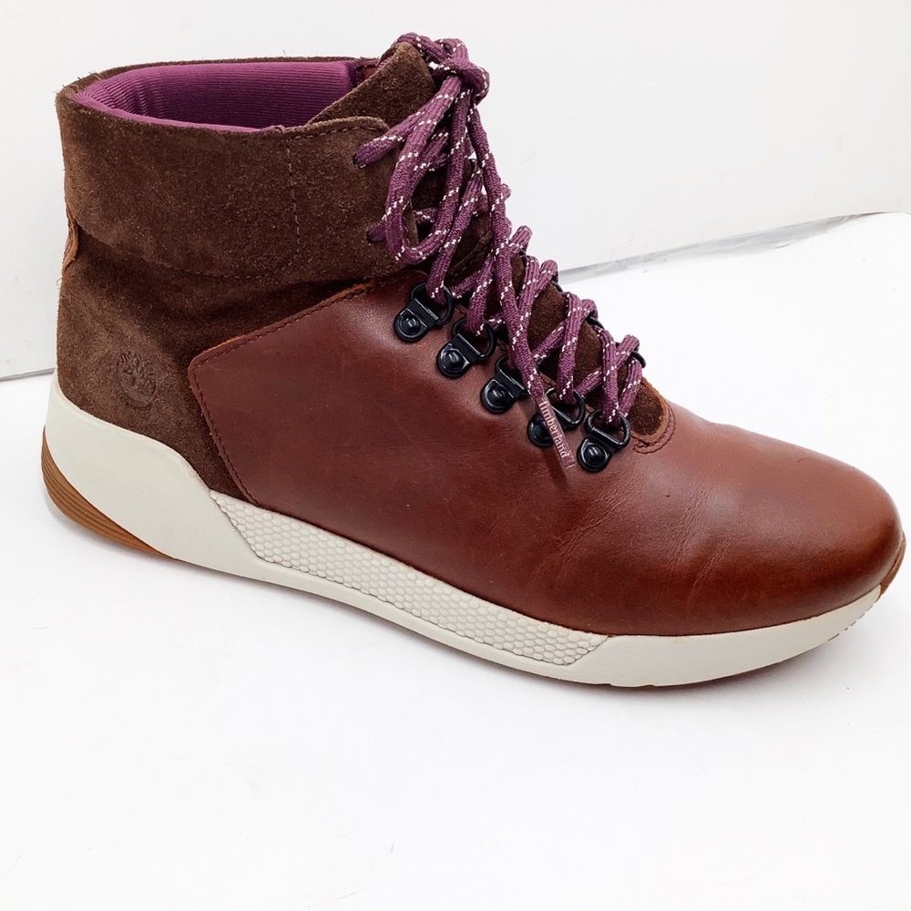 {Timberland} WOMEN'S KIRI UP WATERPROOF HIKING BOOTS